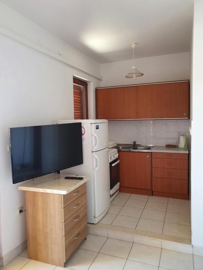 Apartments Viktor 罗戈兹尼察 外观 照片