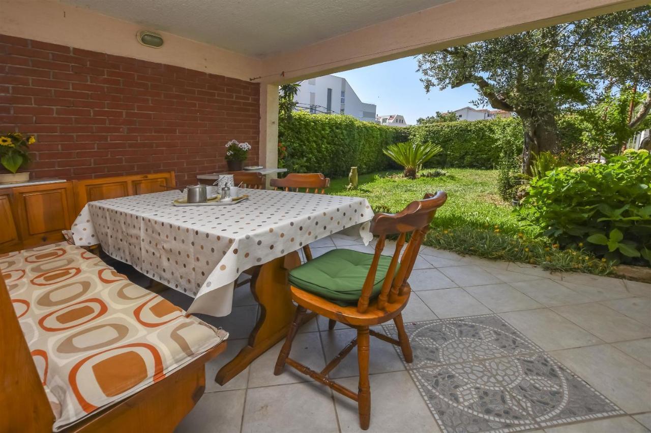 Apartments Viktor 罗戈兹尼察 外观 照片