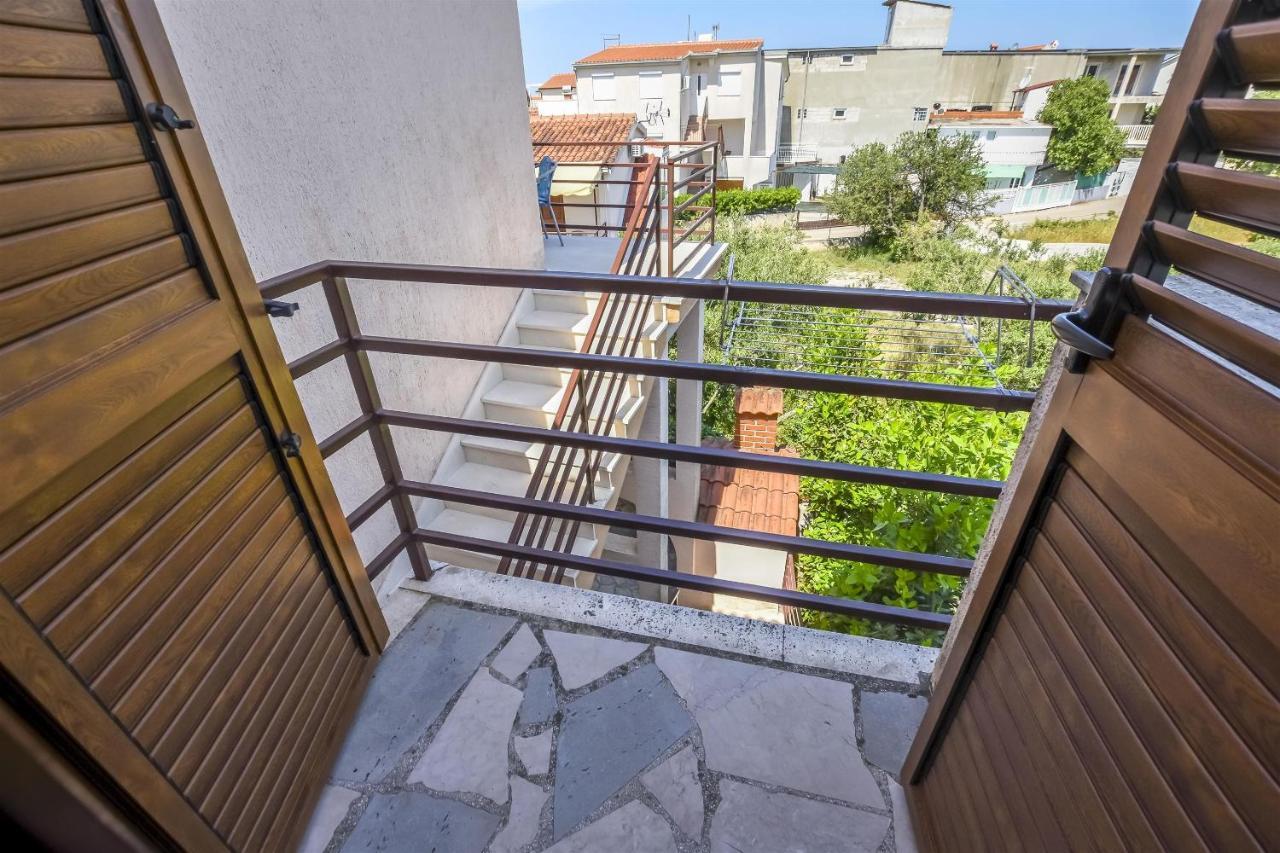Apartments Viktor 罗戈兹尼察 外观 照片